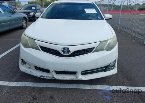 2013 Toyota Camry Se z USA, uszkodzony, nr VIN 4T1BF1FK6DU680826